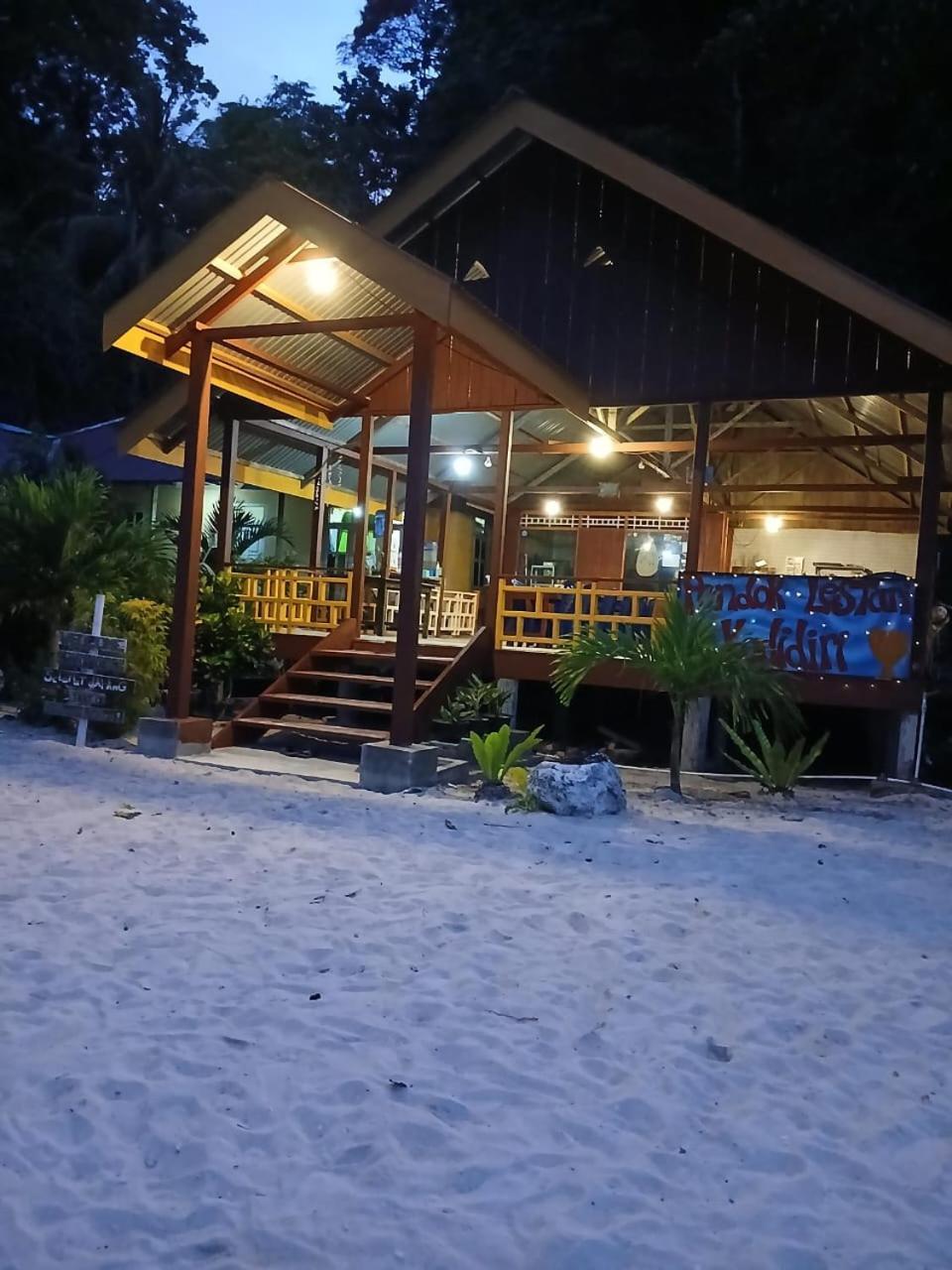 Pondok Lestari Kadidiri Batudaka Ruang foto